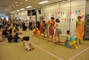 陽気なリズムのバンブーダンス
