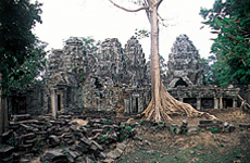 バンテアイ・クディ寺院