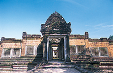 バンテアイ・サムレ寺院